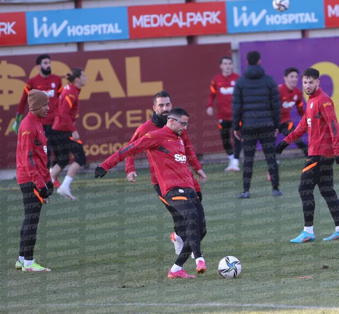 Galatasarayda Arda Turanın doğum günü kutlandı