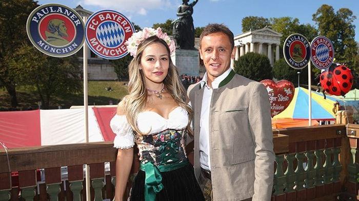 Bayern Münihli futbolcular Oktoberfestte