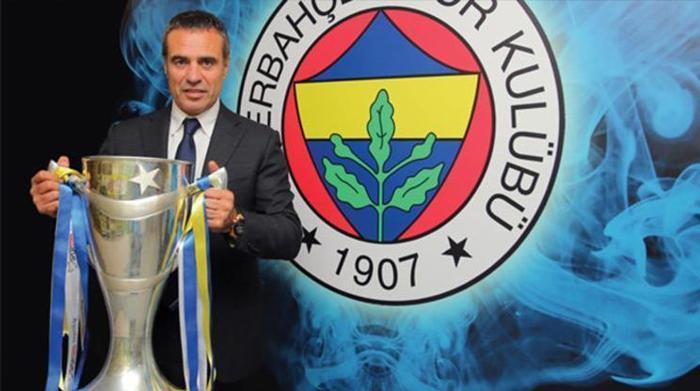 Kupalı hocalar dışarda, gençler geliyor