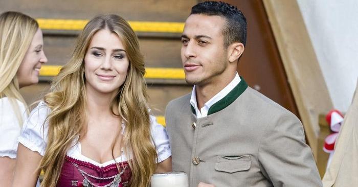 Bayern Münihli futbolcular Oktoberfestte