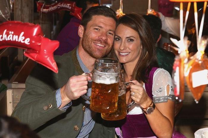 Bayern Münihli futbolcular Oktoberfestte