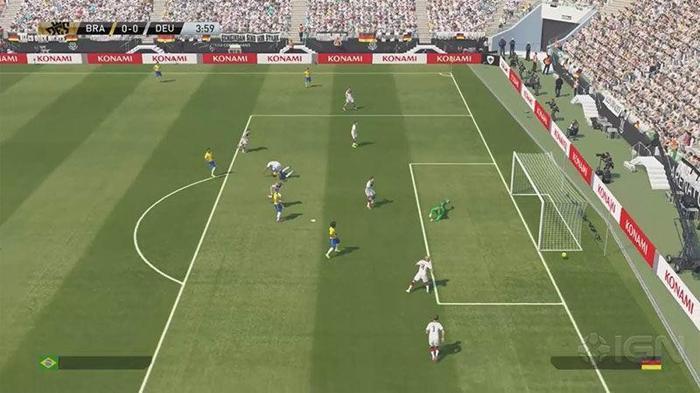 FIFA 16 - PES 2016 karşılaştırması
