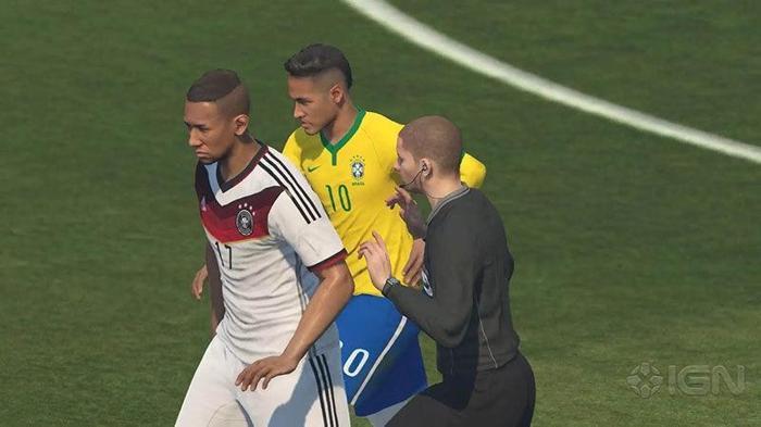 FIFA 16 - PES 2016 karşılaştırması