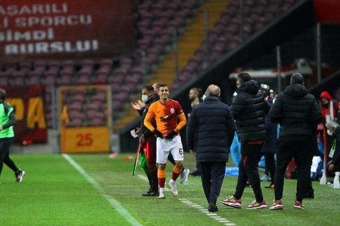 Galatasarayda sürpriz ayrılık Bartuğ Elmaz, Marsilyaya transfer oldu