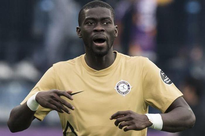 Beşiktaştan Galatasaraya Badou Ndiaye çalımı