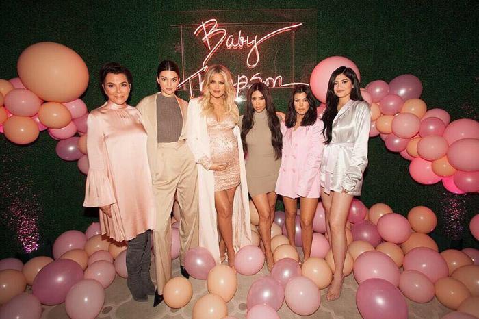 Khloe Kardashianın Baby Shower partisi çıtayı yükseltti