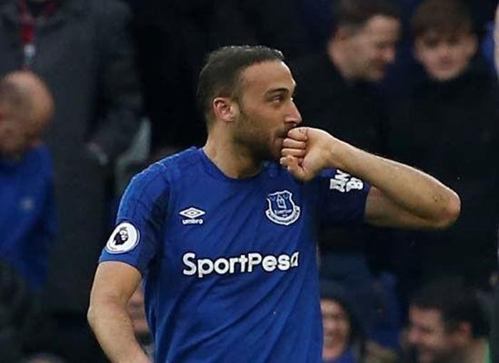 Rooneyi üzen karar Cenk Tosun...