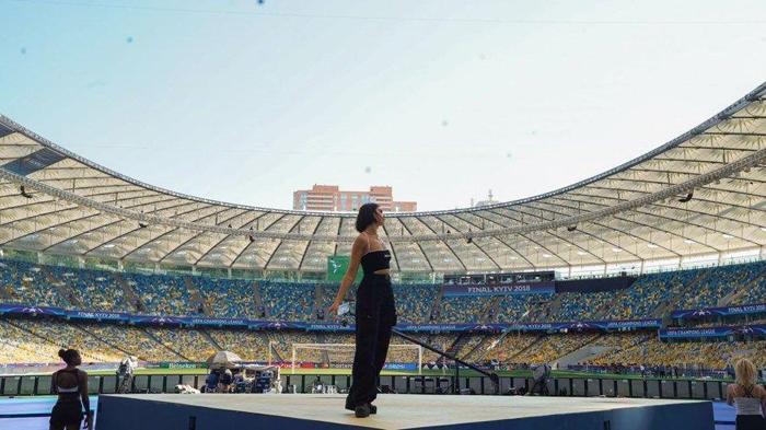 Dua Lipanın Şampiyonlar Ligi provası