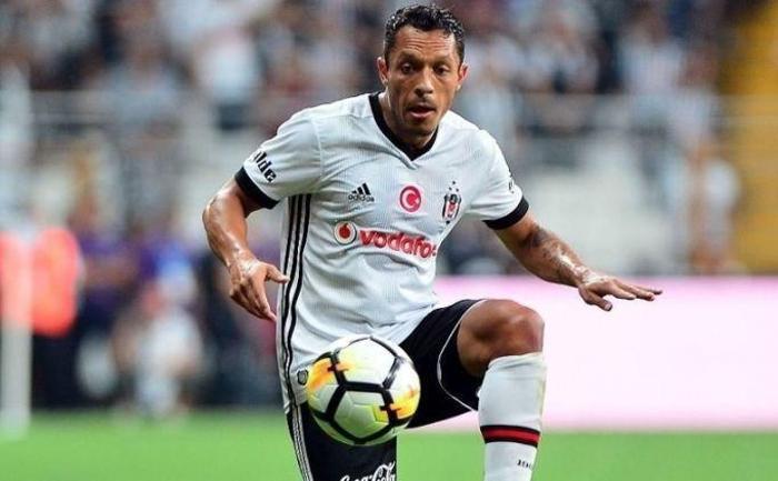 Adriano Correia (Yedek)