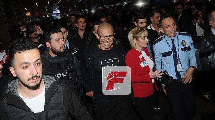 Alex İstanbula geldi
