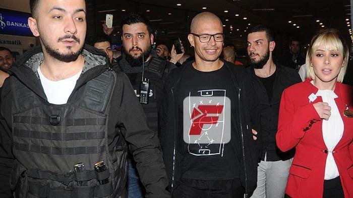 Alex İstanbula geldi