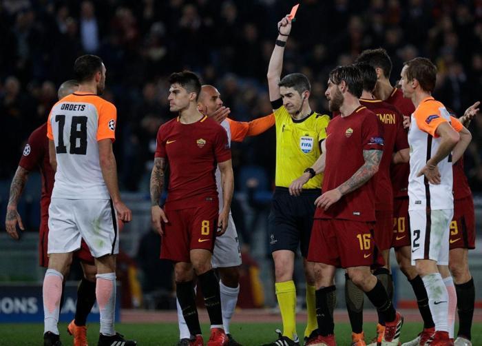 Roma-Shaktar Donetsk maçında olay çıktı