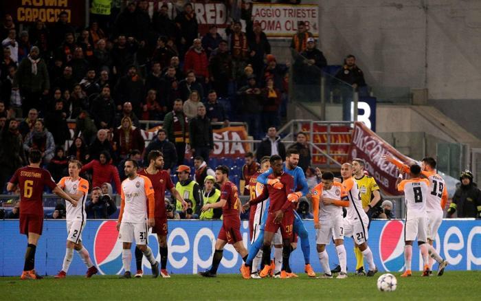 Roma-Shaktar Donetsk maçında olay çıktı