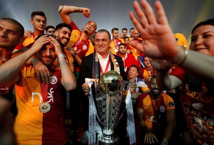 Galatasarayda transfer operasyonu başlıyor