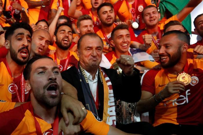 Galatasarayda transfer operasyonu başlıyor