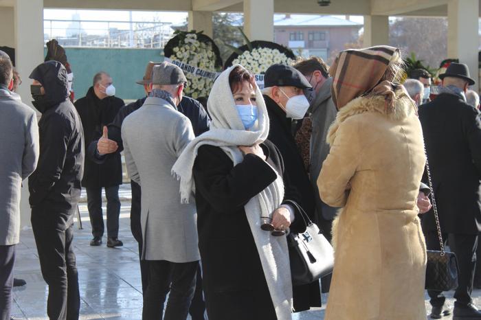 Sadettin Saranın babası Özbek Saran, son yolculuğuna uğurlandı