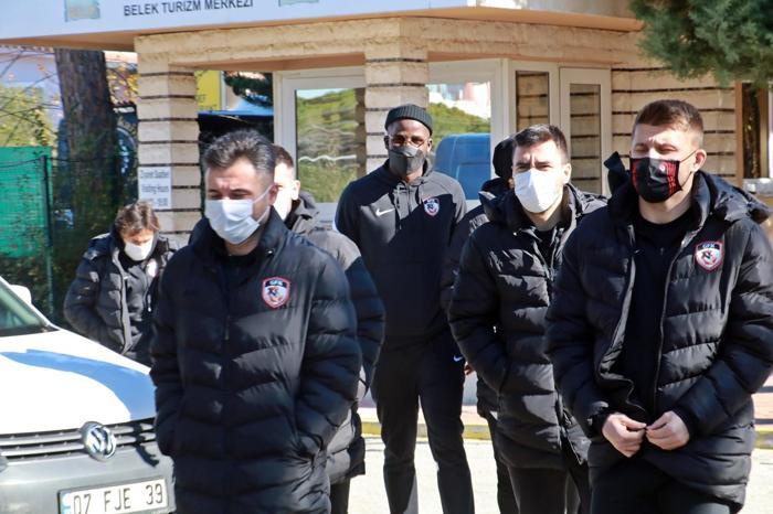 Süper Lig ekipleri Cuma namazını ‘Dinler Bahçesinde kıldı