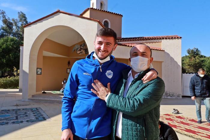 Süper Lig ekipleri Cuma namazını ‘Dinler Bahçesinde kıldı
