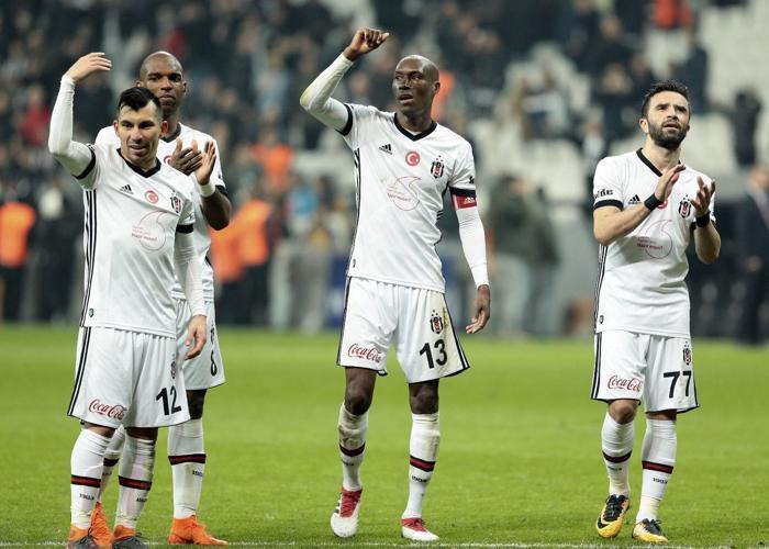 İşte devlerin kalan maçları Galatasaray - Fenerbahçe - Beşiktaş ve Başakşehir