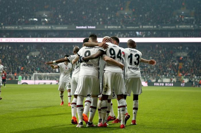 İşte devlerin kalan maçları Galatasaray - Fenerbahçe - Beşiktaş ve Başakşehir