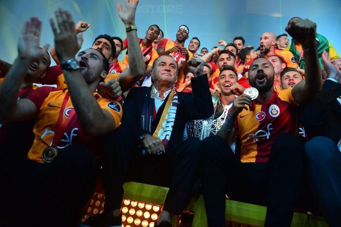 Galatasaraylı futbolcuların seçtiği özel şarkılar