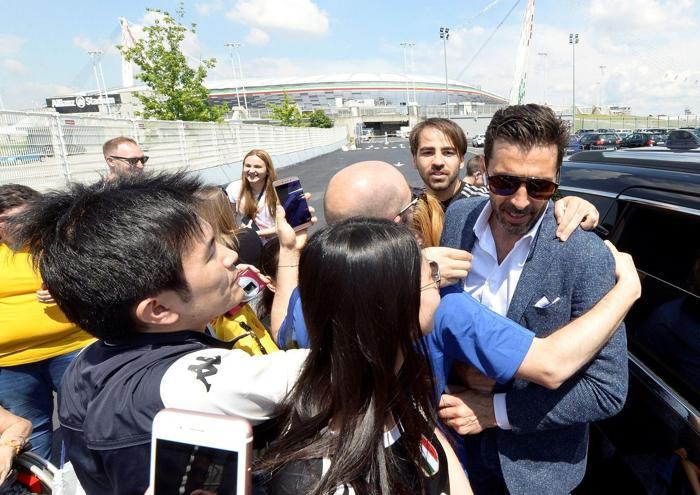 Gianluigi Buffona ağlatan veda