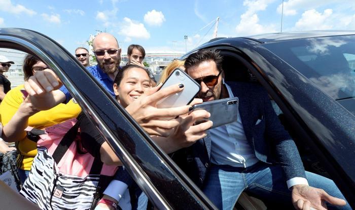 Gianluigi Buffona ağlatan veda