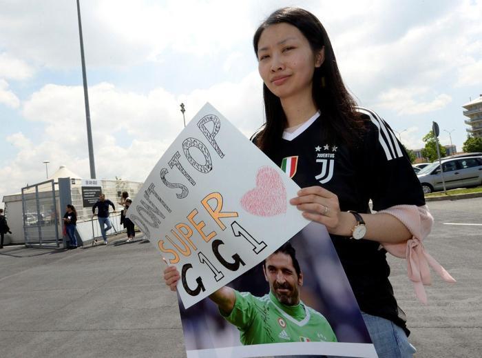 Gianluigi Buffona ağlatan veda