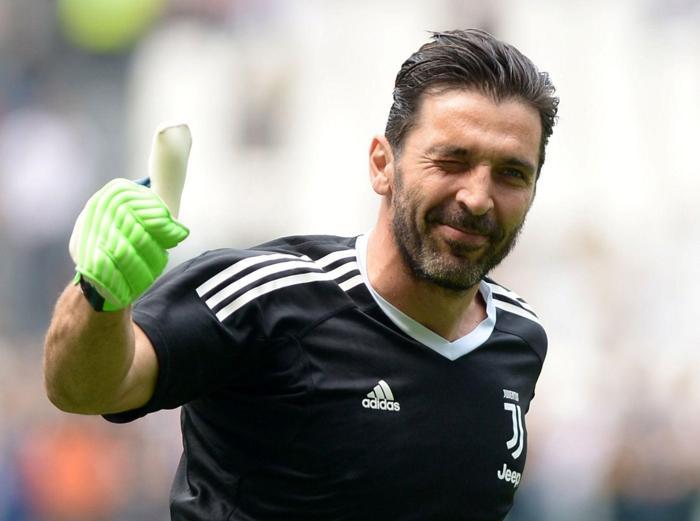 Gianluigi Buffona ağlatan veda