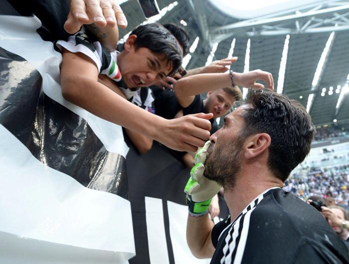 Gianluigi Buffona ağlatan veda