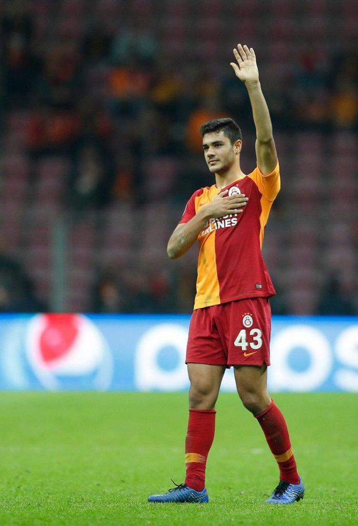 Ozan Kabakın Stuttgartla olan transfer sözleşmesinde flaş madde