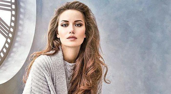 Otilia ve Fahriye Evcen benzerliği şoke etti