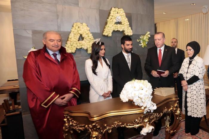 Arda Turan, Aslıhan Doğan ile evlendi