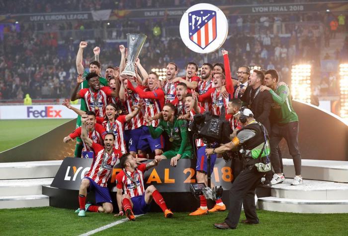 Atletico Madrid UEFA Avrupa Liginin kazandı İşte kupa coşkusu