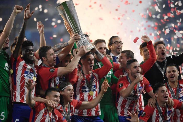 Atletico Madrid UEFA Avrupa Liginin kazandı İşte kupa coşkusu