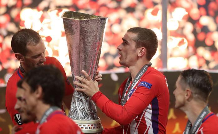 Atletico Madrid UEFA Avrupa Liginin kazandı İşte kupa coşkusu