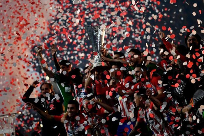 Atletico Madrid UEFA Avrupa Liginin kazandı İşte kupa coşkusu