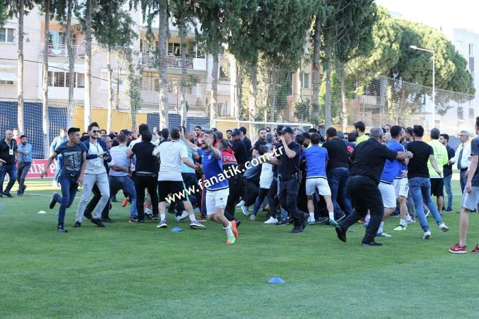 Menemen Belediyespor - Keçiörengücü maçında kavga çıktı