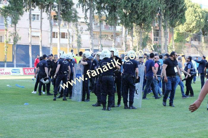 Menemen Belediyespor - Keçiörengücü maçında kavga çıktı