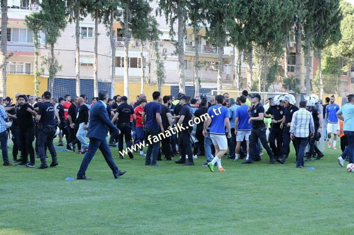 Menemen Belediyespor - Keçiörengücü maçında kavga çıktı
