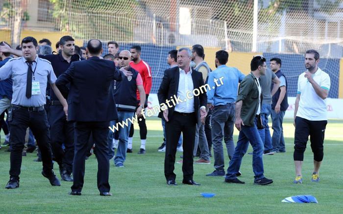Menemen Belediyespor - Keçiörengücü maçında kavga çıktı