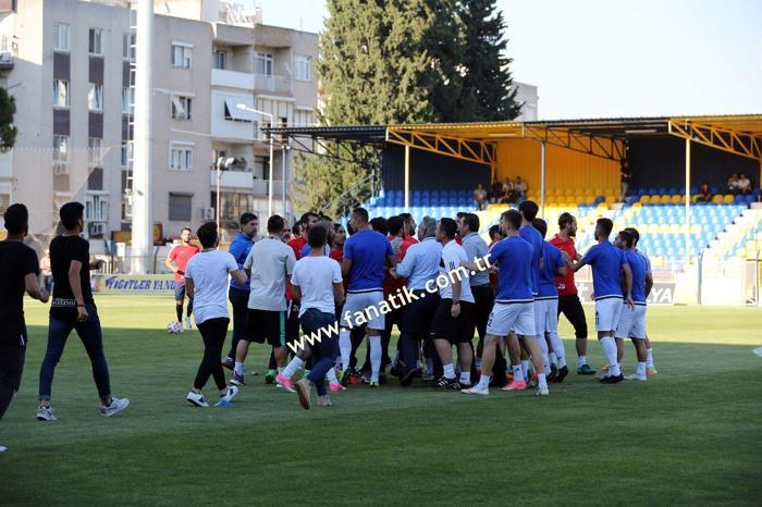 Menemen Belediyespor - Keçiörengücü maçında kavga çıktı