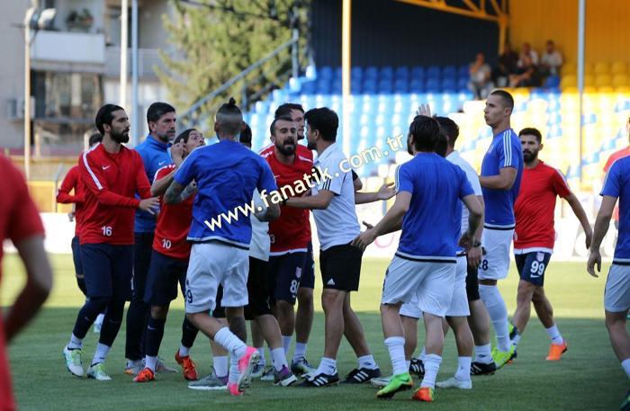 Menemen Belediyespor - Keçiörengücü maçında kavga çıktı