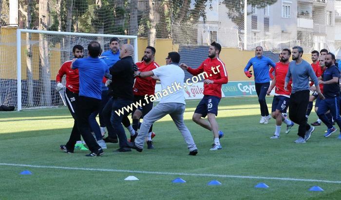 Menemen Belediyespor - Keçiörengücü maçında kavga çıktı