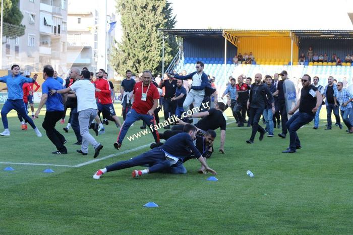 Menemen Belediyespor - Keçiörengücü maçında kavga çıktı