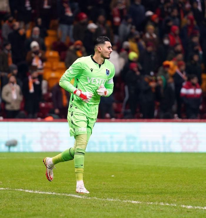 Fanatik yazarları Galatasaray - Trabzonspor mücadelesini yazdı