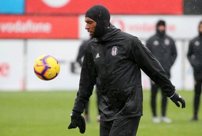 Babelden bomba hamle Galatasaray ile anlaştı...