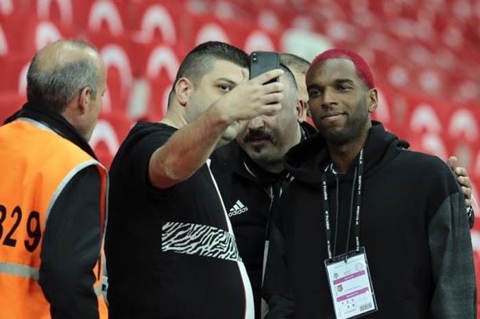 Babelden bomba hamle Galatasaray ile anlaştı...