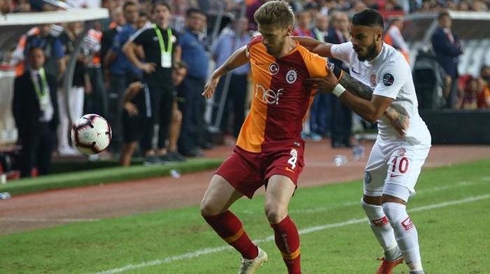 Serdar Azizden şok hareket UEFA tehditi