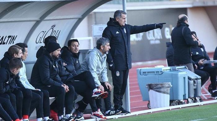 Son dakika Beşiktaş transferi Sağ bek...